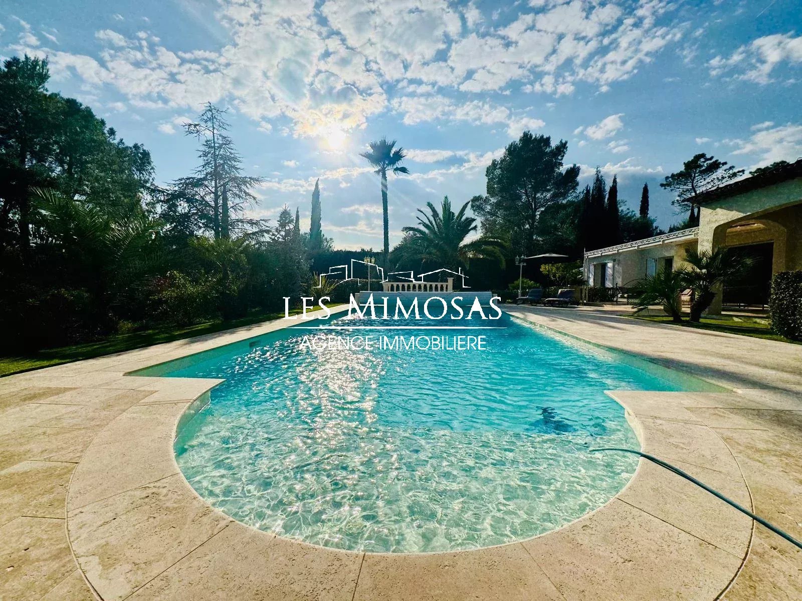 Maison à vendre, 268m², Roquebrune-sur-Argens