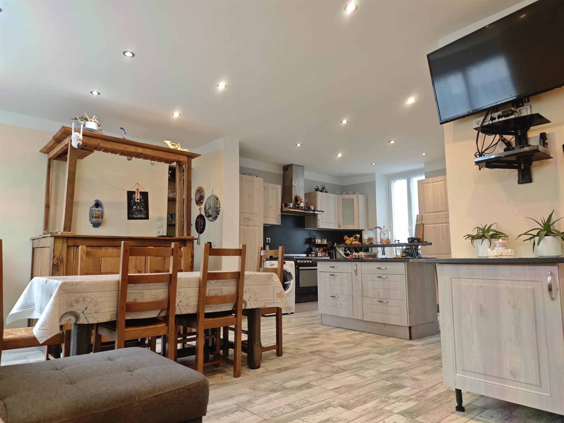 Maison à vendre, 110m², Cercy-la-Tour