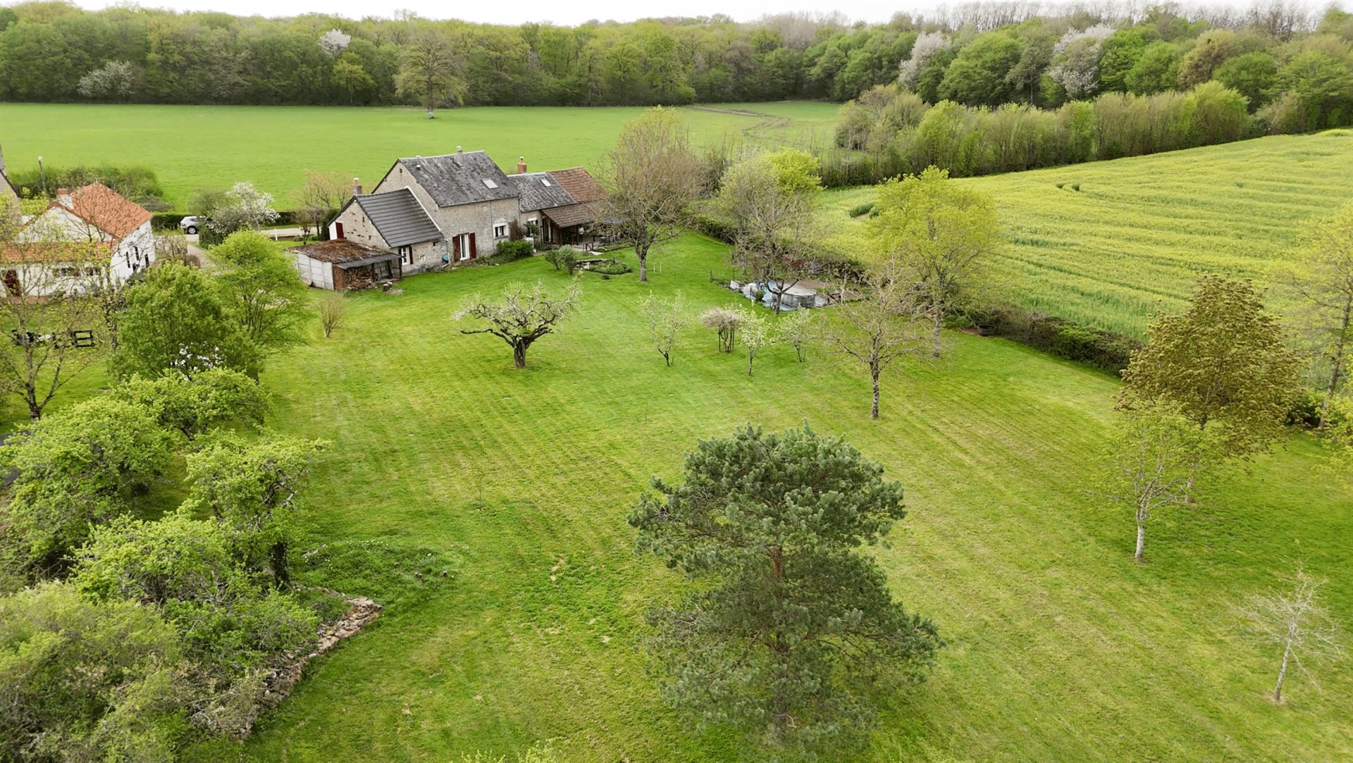 Maison à vendre, 246m², Alluy