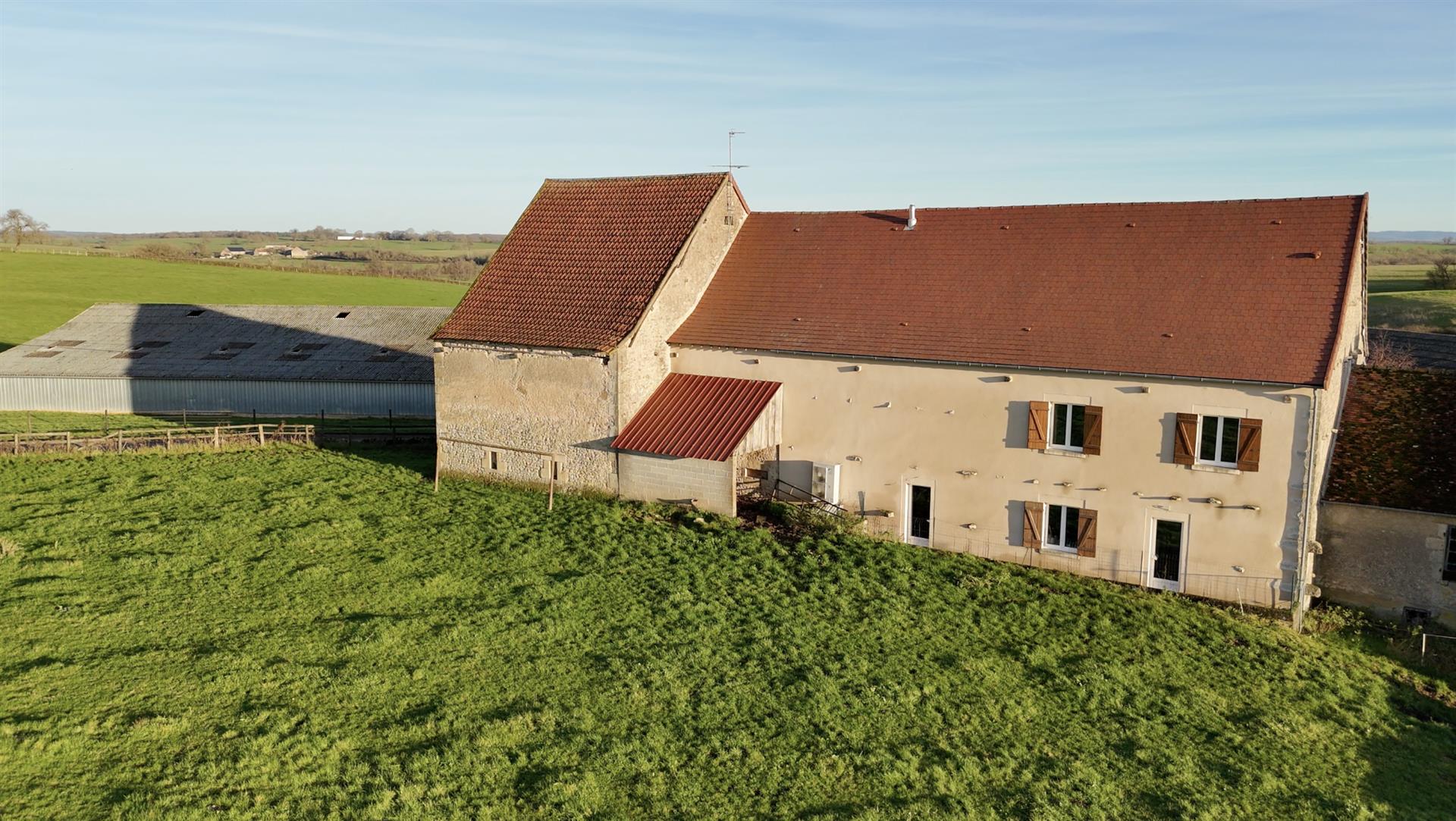 Maison à vendre, 185m², Bazolles