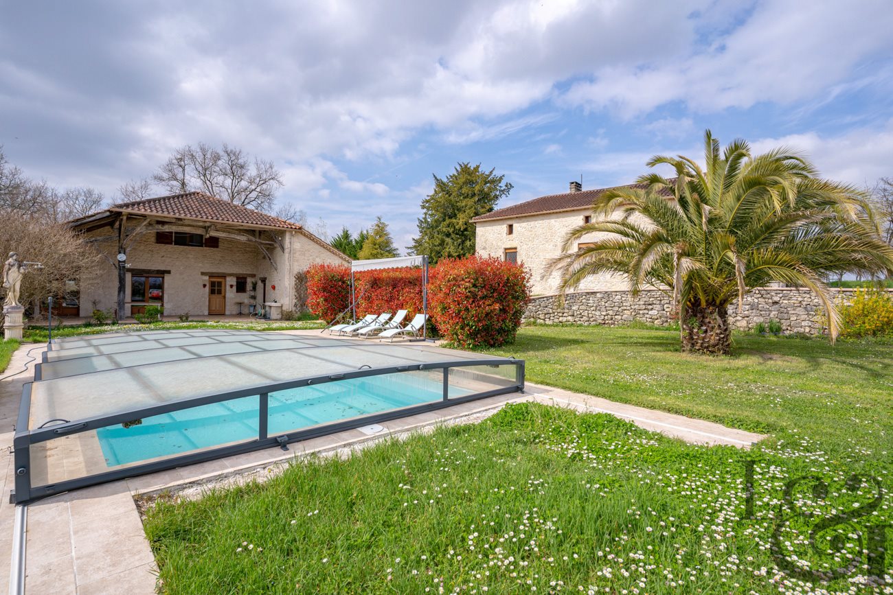 Maison à vendre, 321m², Hautefage-la-Tour