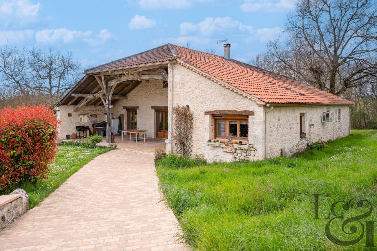 Maison à vendre, 321m², Hautefage-la-Tour