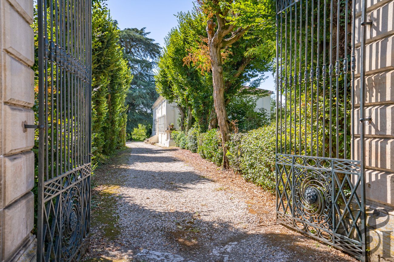 Maison à vendre, 376m², Villeneuve-sur-Lot