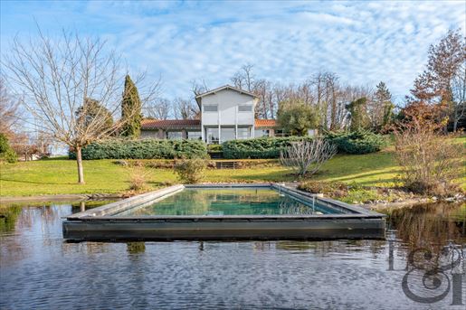 Maison 7 pièces 180 m² · à Villeneuve-sur-Lot · 180 m² · 469 900 €