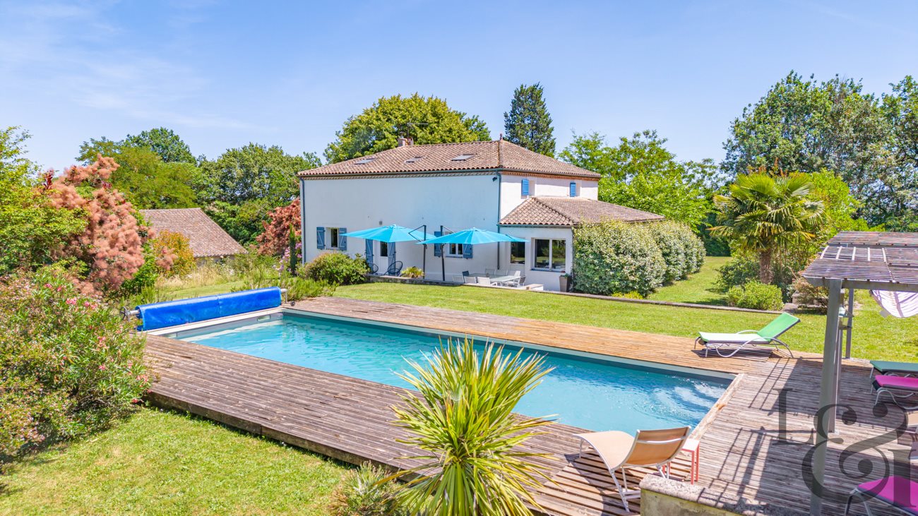 Maison à vendre, 440m², Pinel-Hauterive
