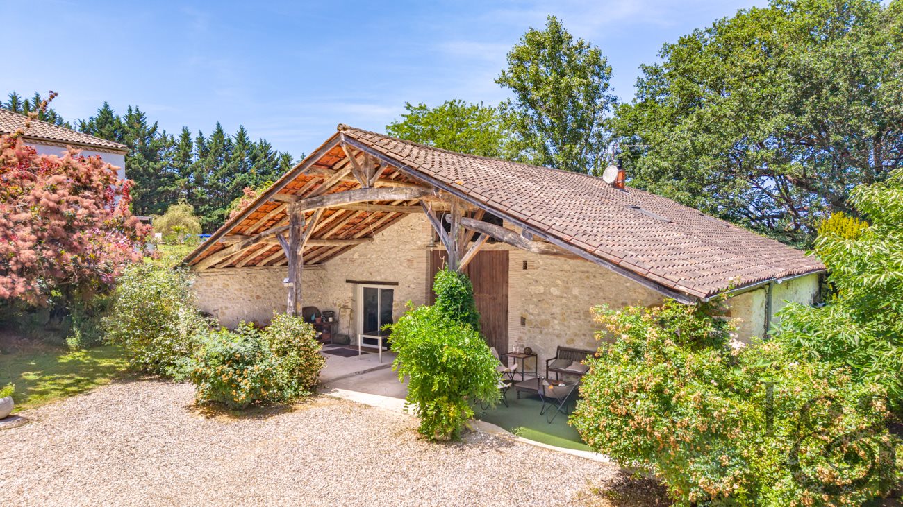 Maison à vendre, 440m², Pinel-Hauterive