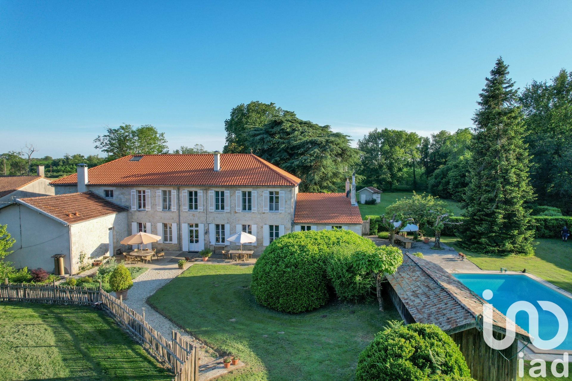 Maison à vendre, 460m², Lesparre-Médoc
