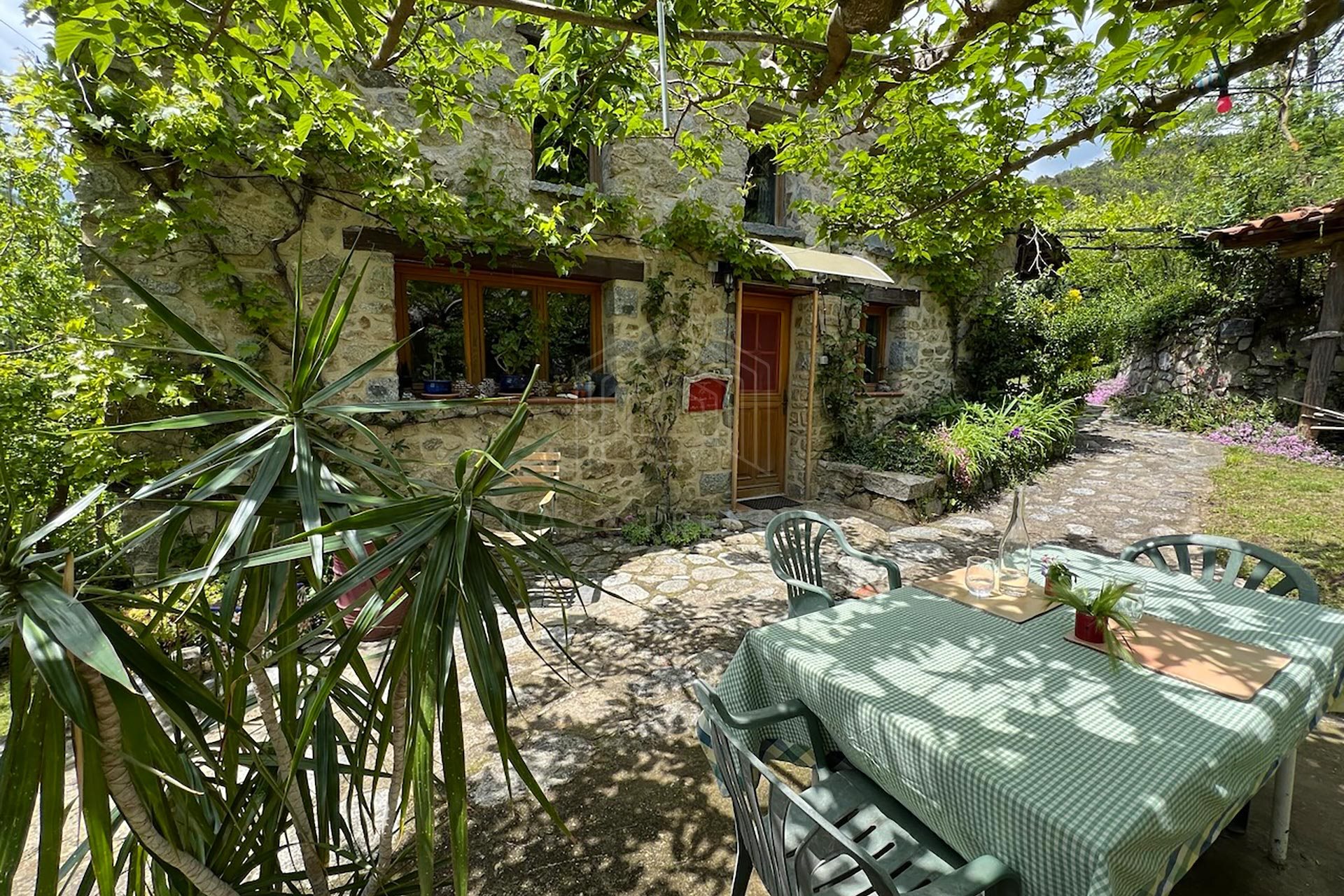 Maison à vendre, 307m², Saint-Laurent-de-Cerdans