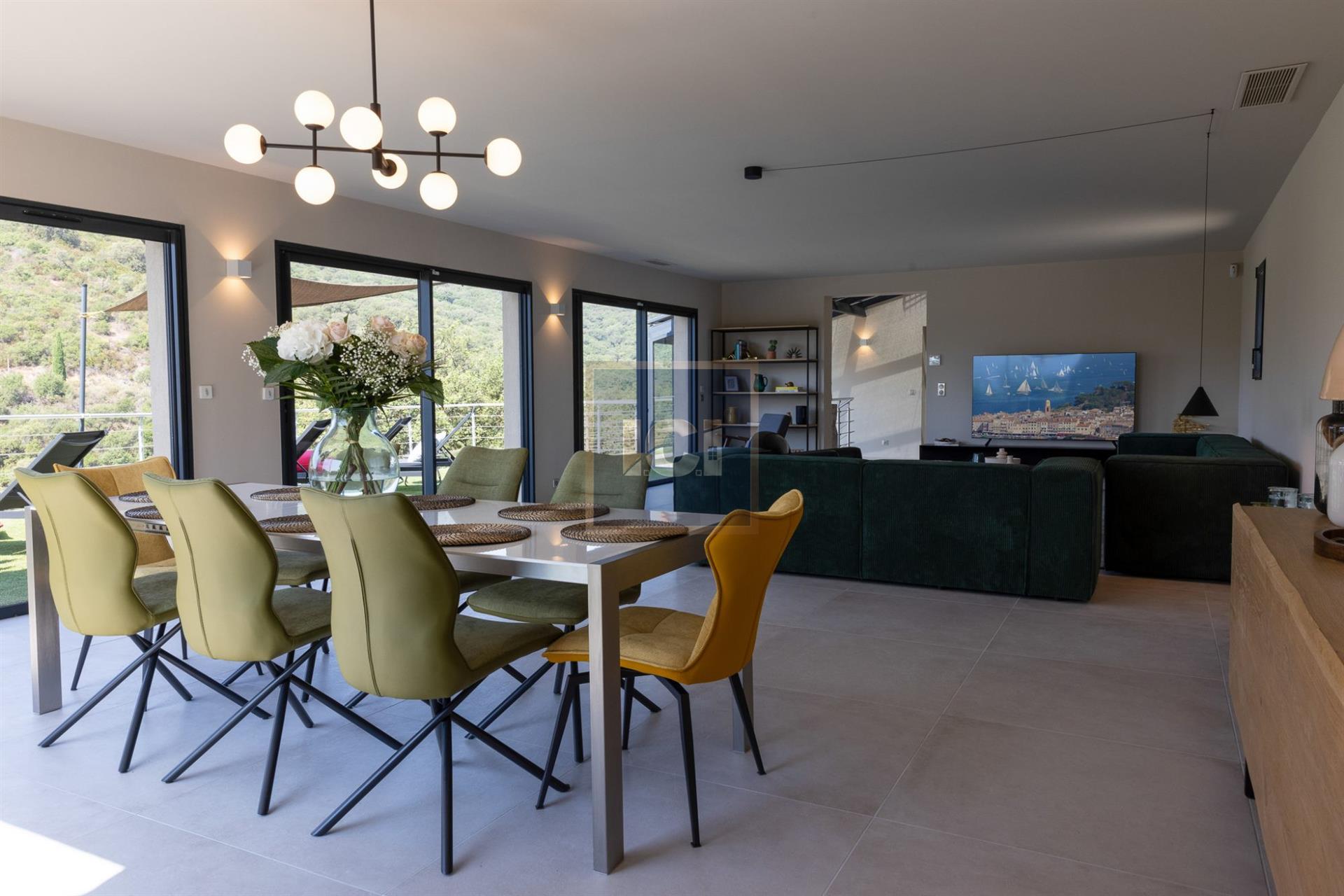 Maison à vendre, 220m², Grimaud