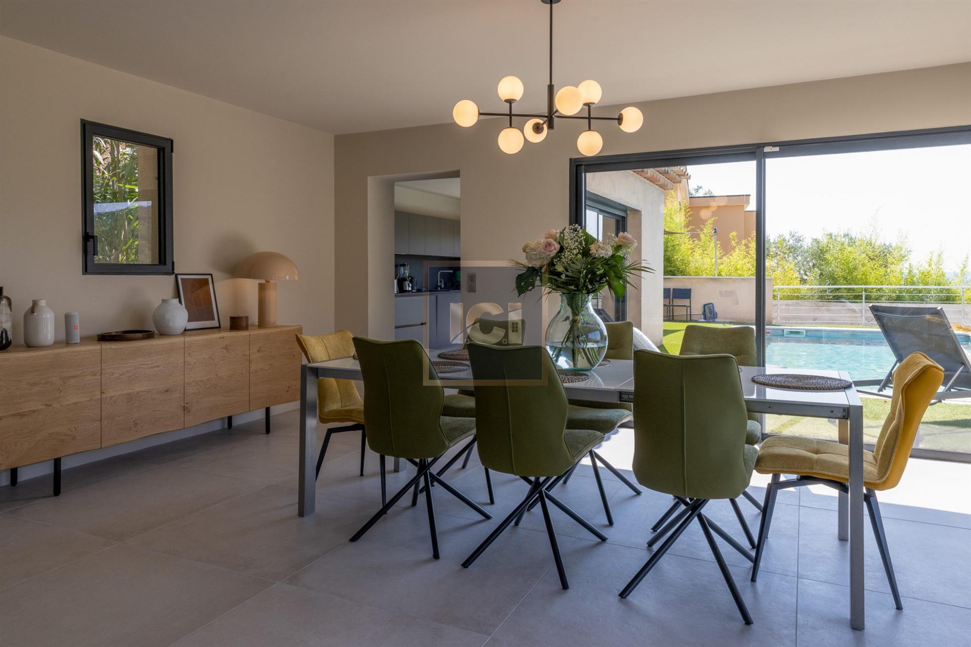 Maison à vendre, 220m², Grimaud