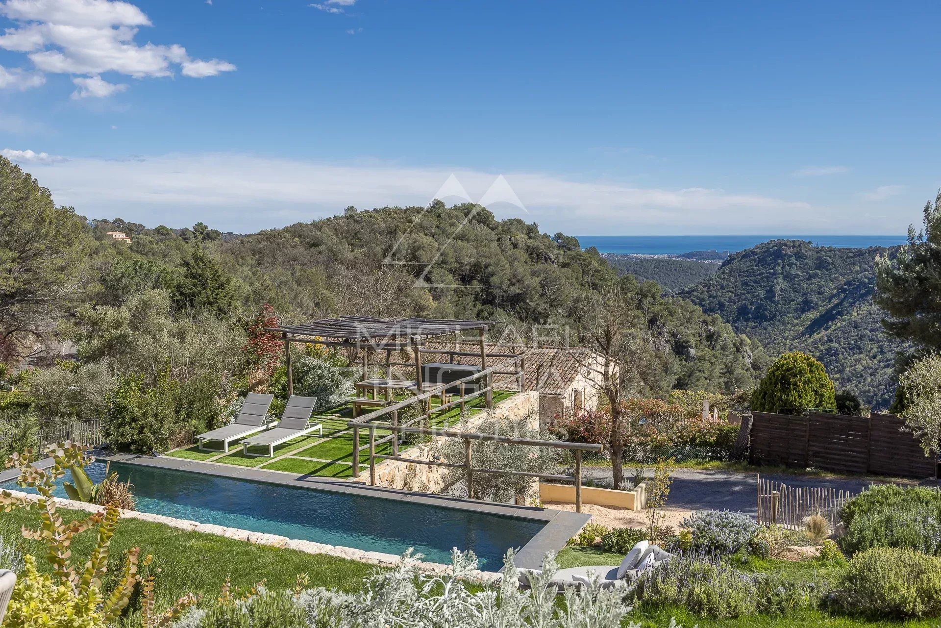 Maison à vendre, 294m², Tourrettes-sur-Loup