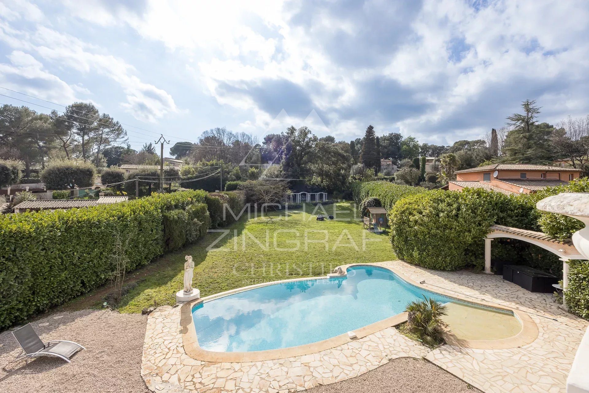 Maison à vendre, 240m², Roquefort-les-Pins