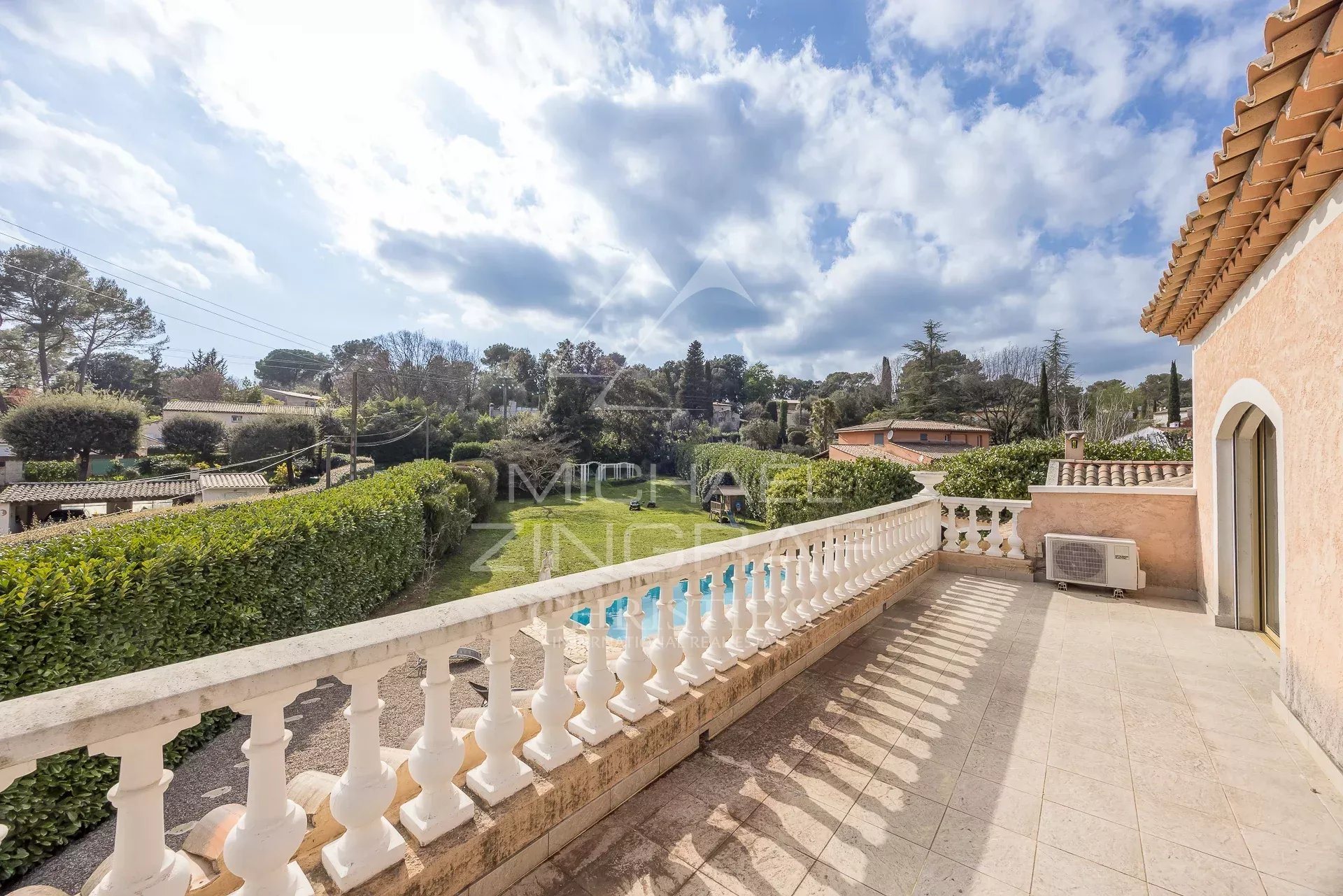 Maison à vendre, 240m², Roquefort-les-Pins