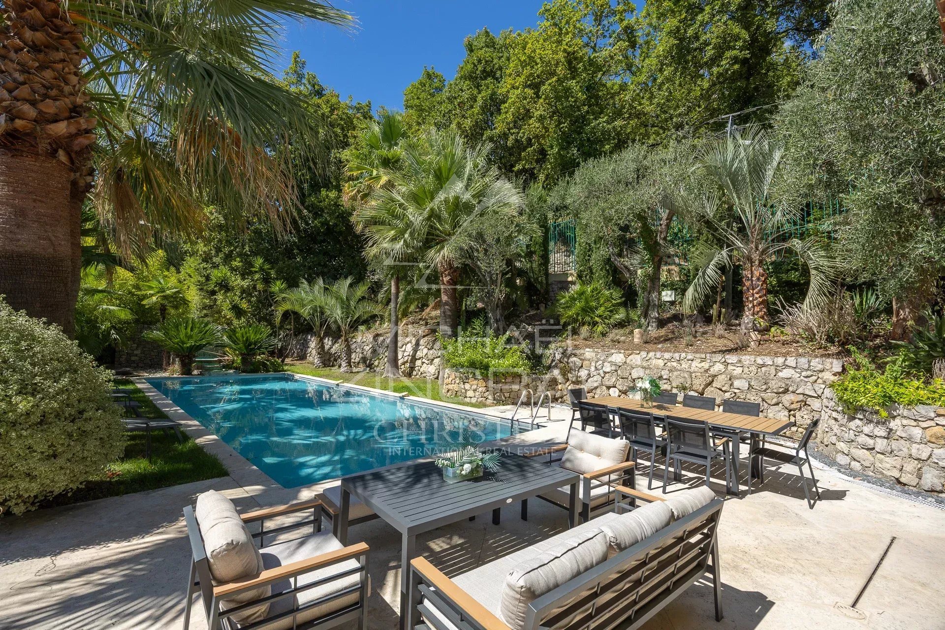 Maison à vendre, 380m², Grasse