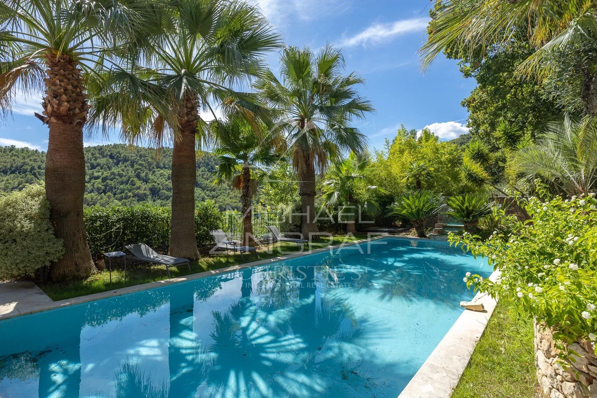 Maison à vendre, 380m², Grasse