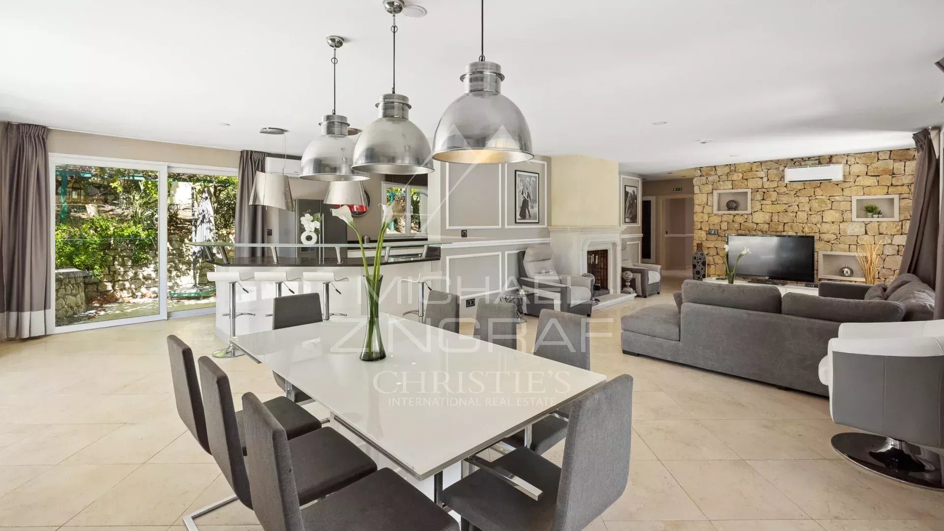 Maison à vendre, 380m², Grasse