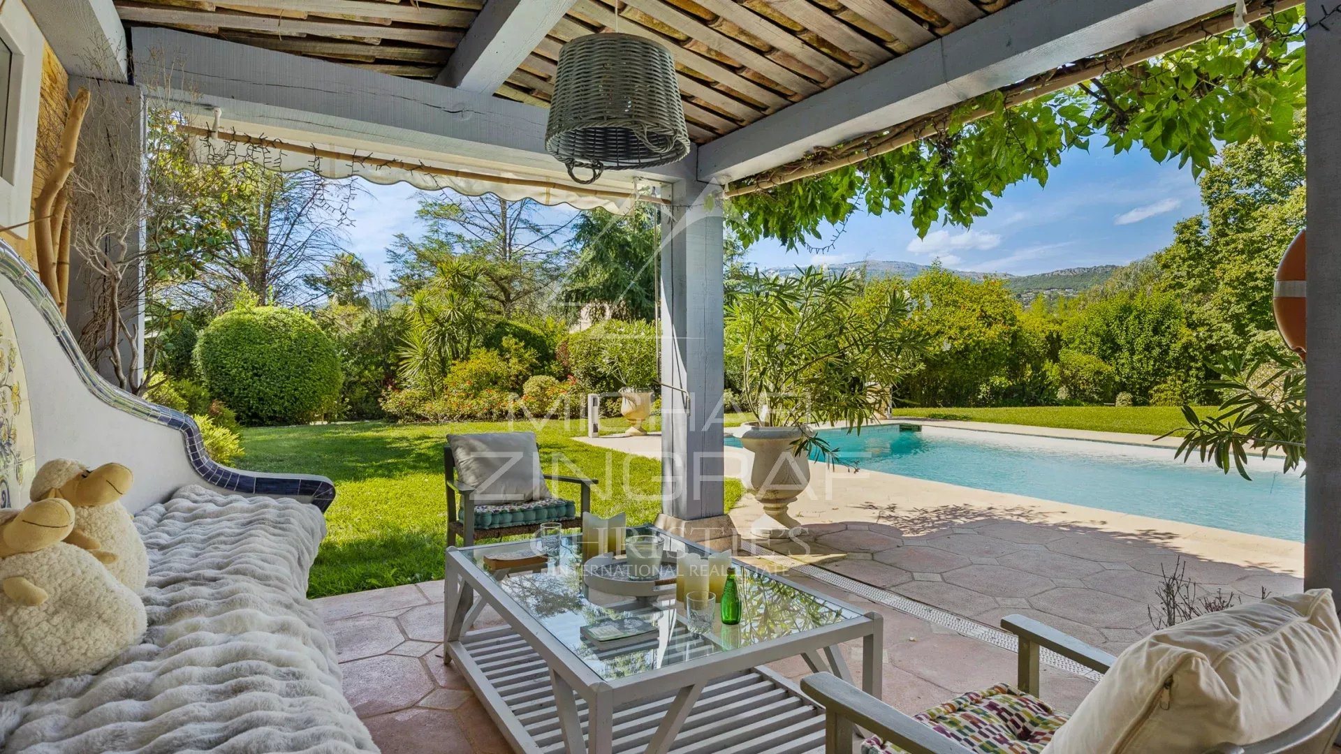Maison à vendre, 338m², Châteauneuf-Grasse