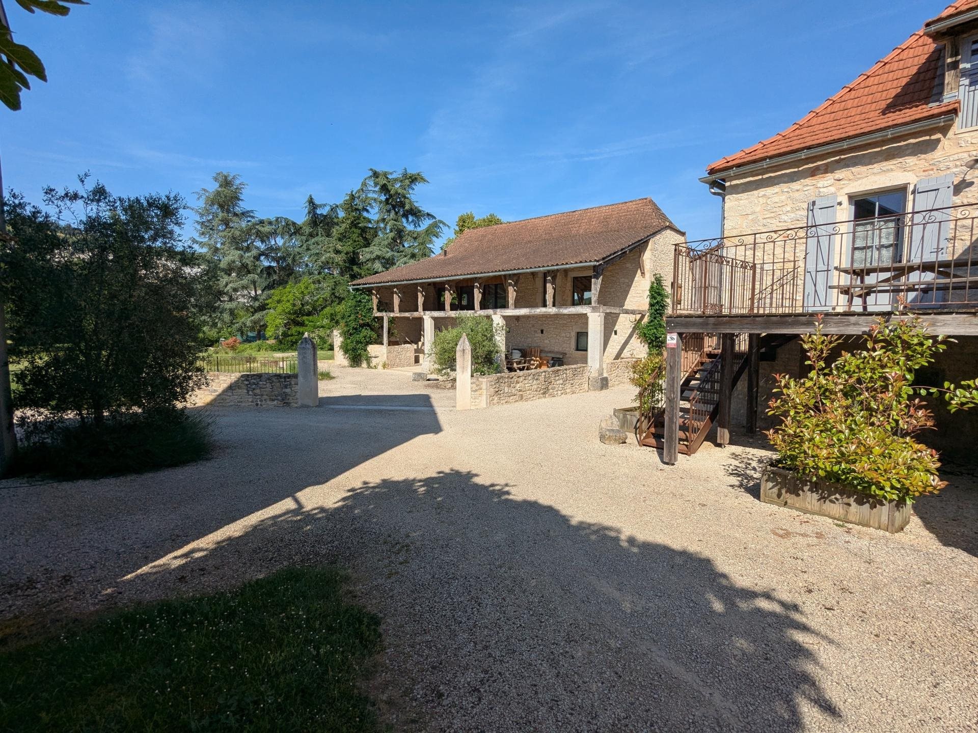 Maison à vendre, 390m², Tour-de-Faure