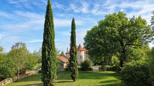 Maison 12 pièces 360 m² · à Limogne-en-Quercy · 360 m² · 1 590 000 €