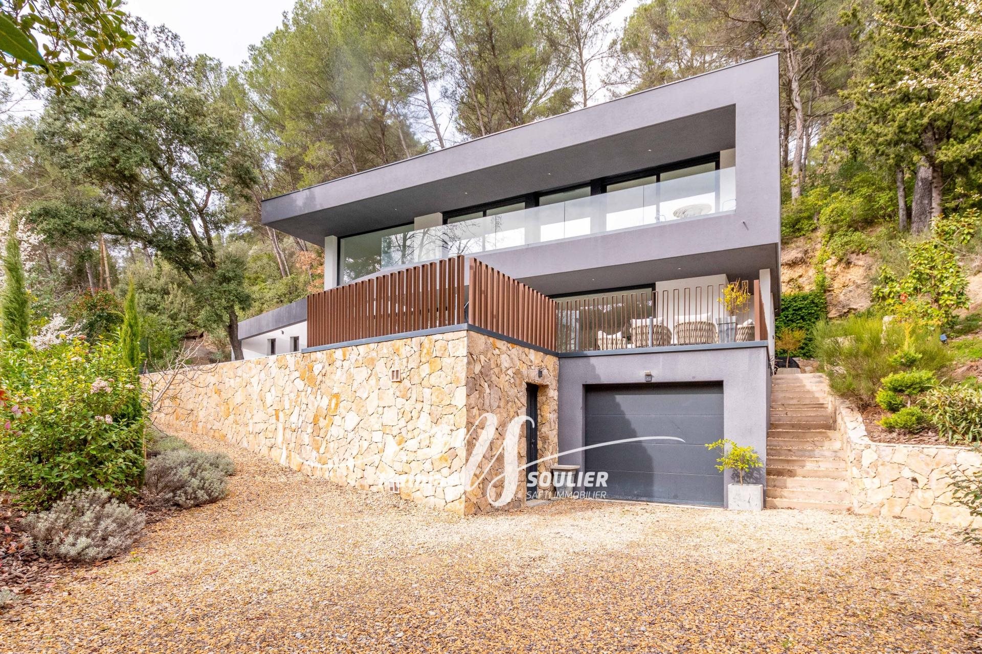 Maison à vendre, 178m², Saint-Marc-Jaumegarde