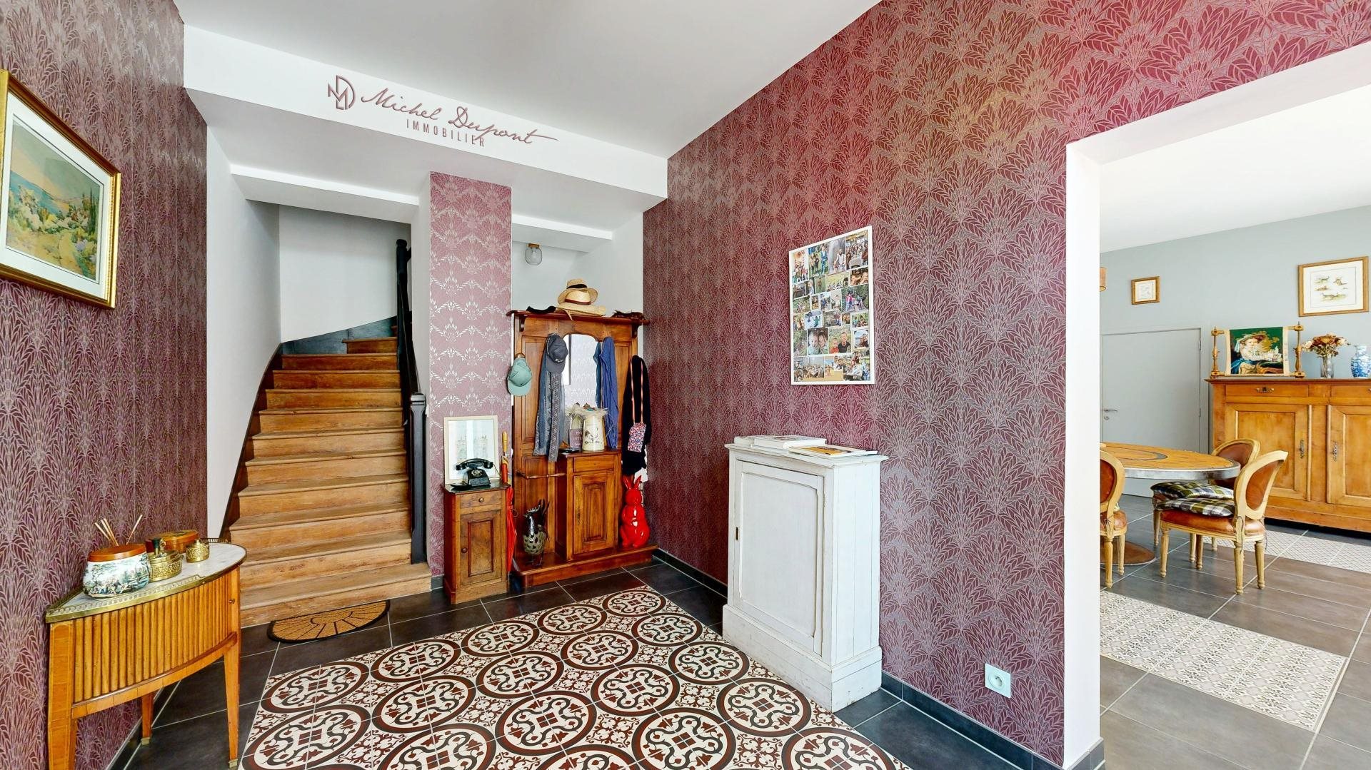 Maison à vendre, 351m², Sainte-Foy-de-Longas