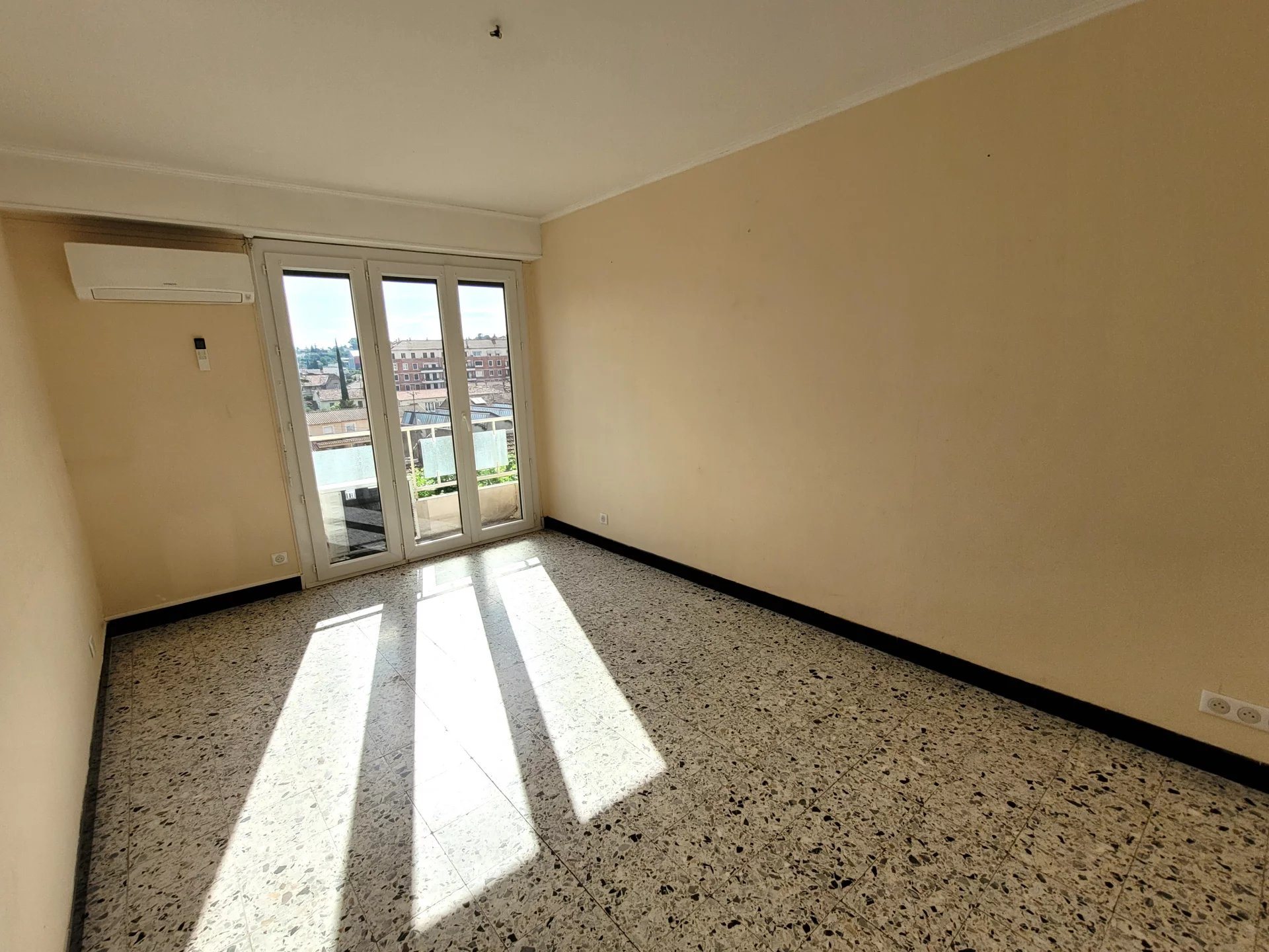 Appartement à vendre, 56m², Alès