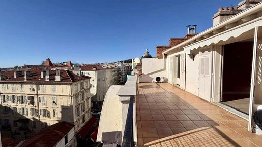 Appartement 4 pièces 84 m² · à Nice · 84 m² · 890 000 €