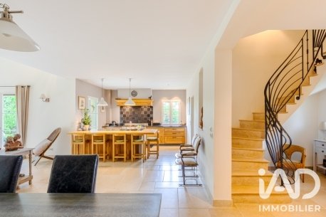 Maison à vendre, 189m², Béthemont-la-Forêt
