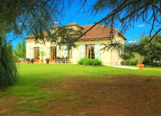 Maison 7 pièces 165 m² · à Villeneuve-de-Marsan · 165 m² · 289 000 €