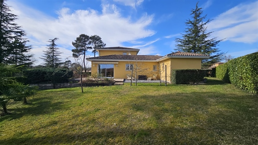 Maison 10 pièces 210 m² · à Mont-de-Marsan · 210 m² · 419 000 €