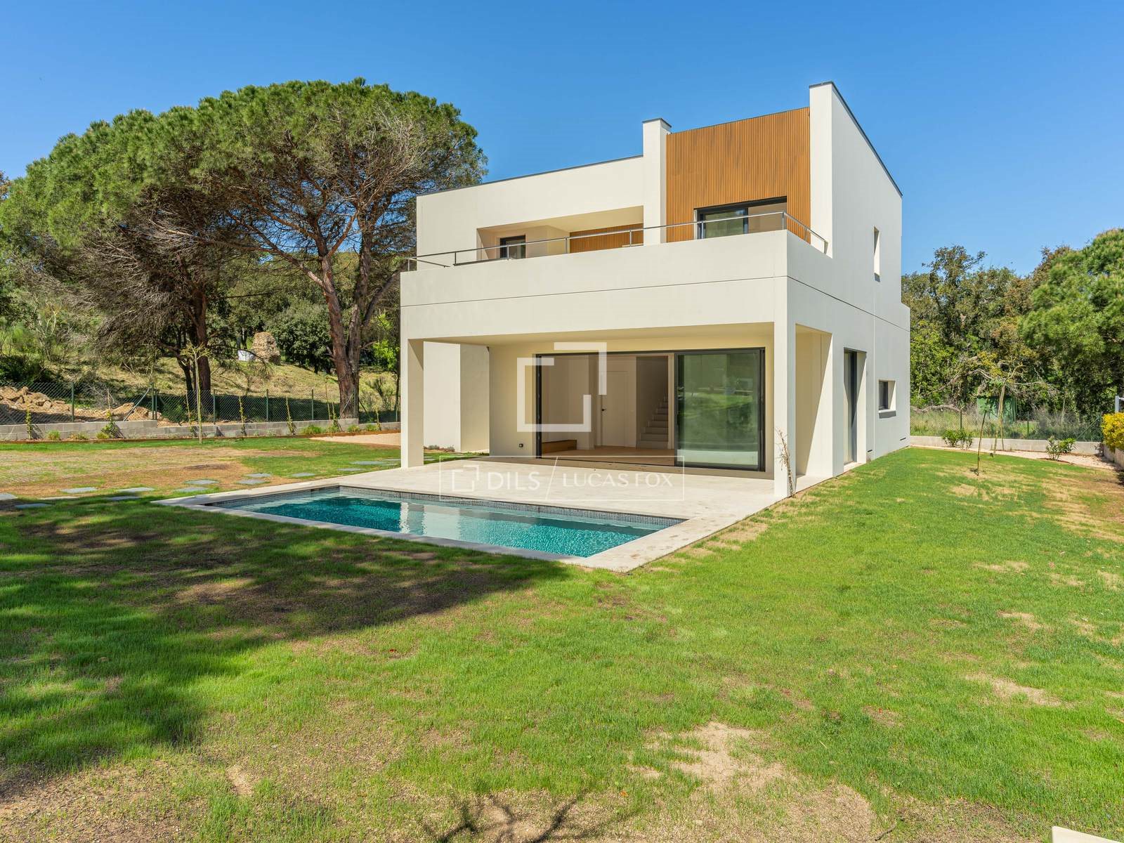 Purchase: House (17210)