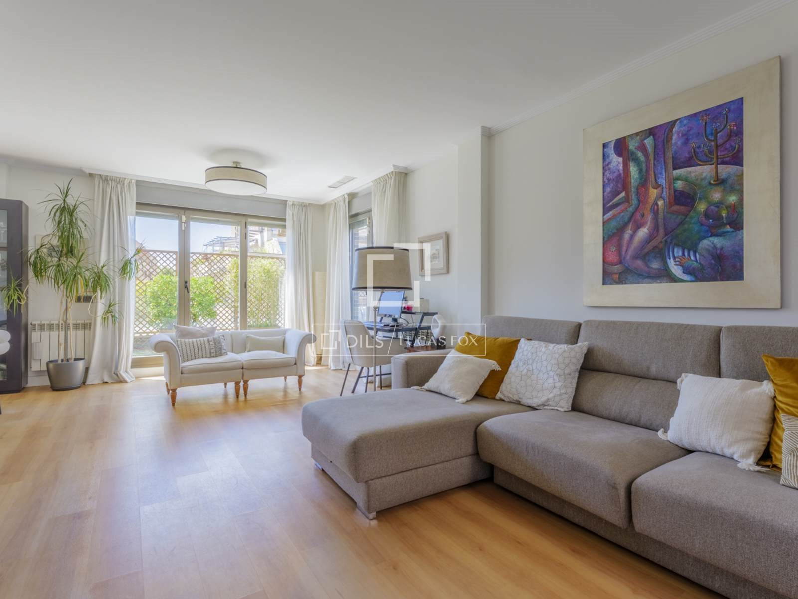 Purchase: Apartment (28023) - Vista 6