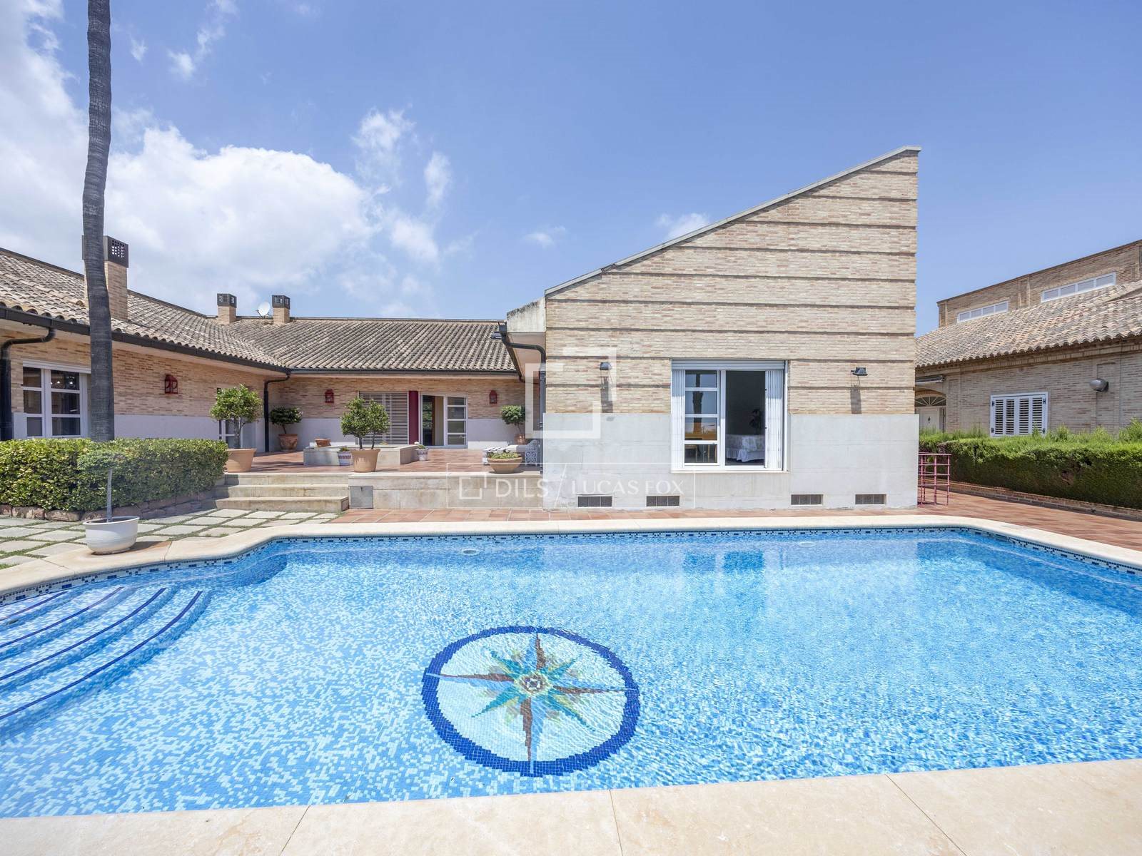 Purchase: House (46110)