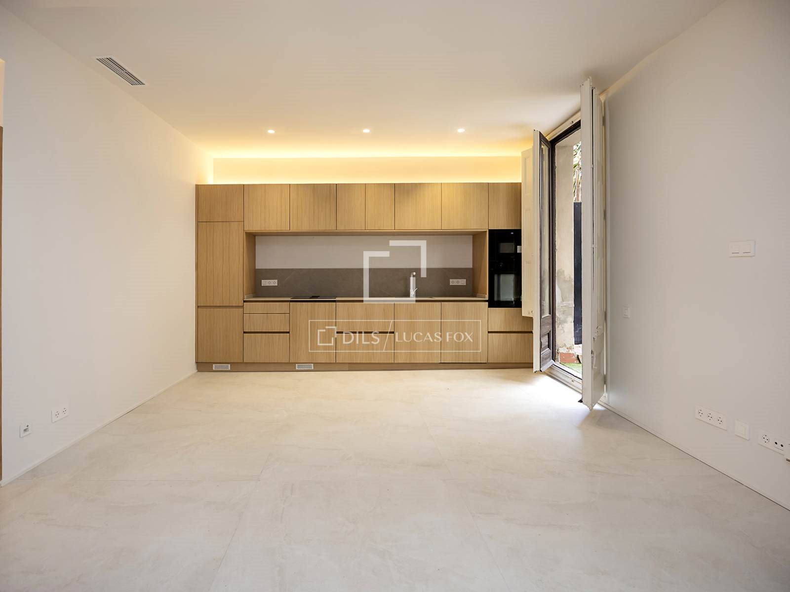 Purchase: Apartment (08002) - Vista 5