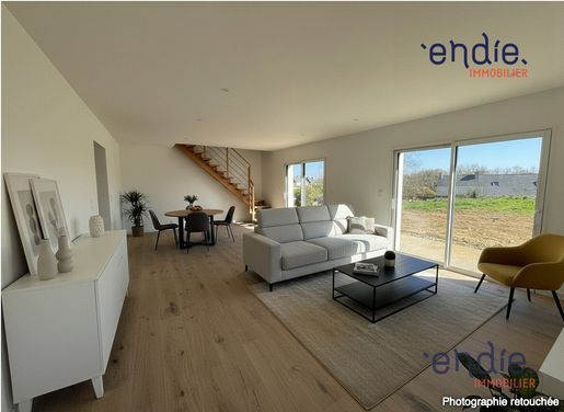 Maison 5 pièces 109 m² · à Plonéour-Lanvern · 109 m² · 299 500 €