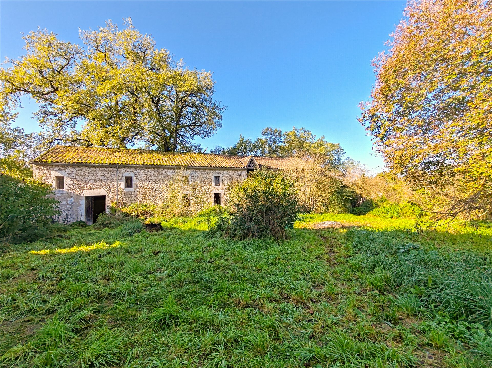 Maison 3 pièces 250 m² · à Eymet · 250 m² · 126 000 €