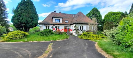 Maison 7 pièces 240 m² · à Vézac · 240 m² · 259 990 €