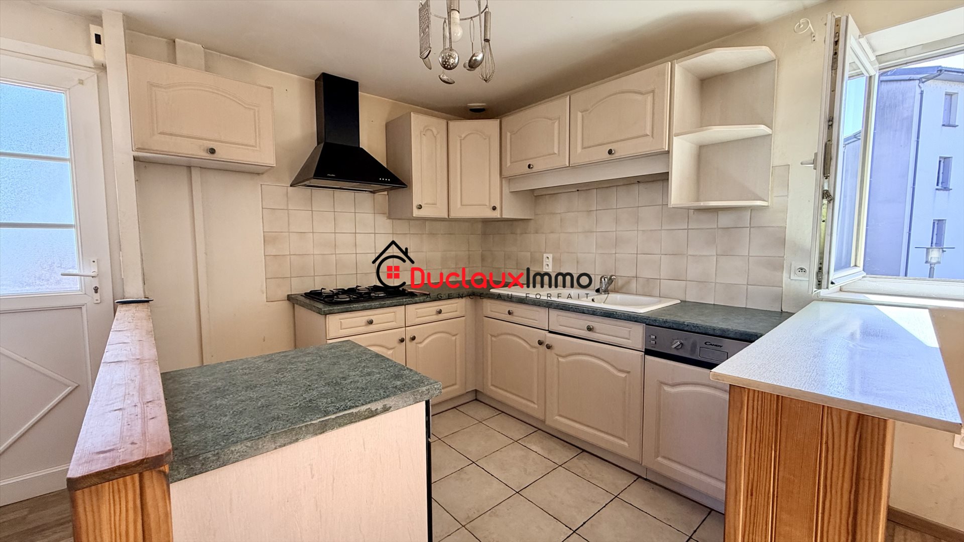 Appartement à vendre, 57m², Arpajon-sur-Cère