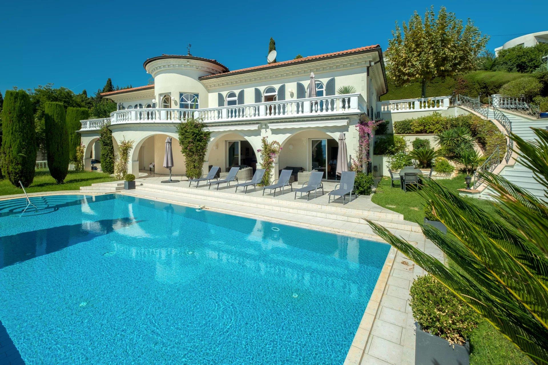 Maison à vendre, 250m², Mandelieu-la-Napoule
