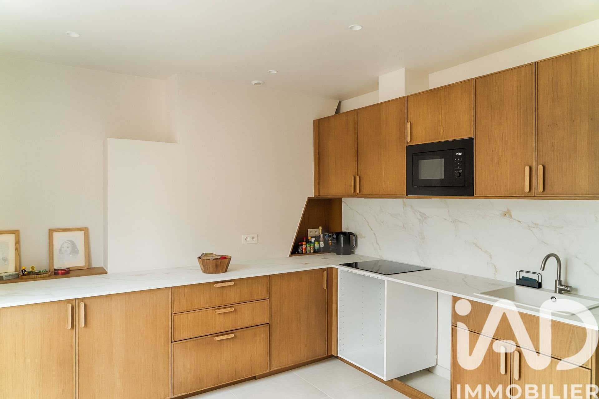 Apartment for Sale with 5 Rooms - More