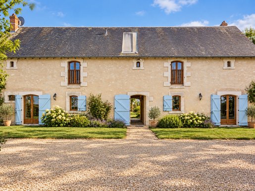 Maison 25 pièces 631 m² · à Murs · 631 m² · 997 500 €