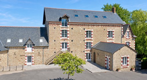Maison 20 pièces 965 m² · à Désertines · 965 m² · 615 000 €