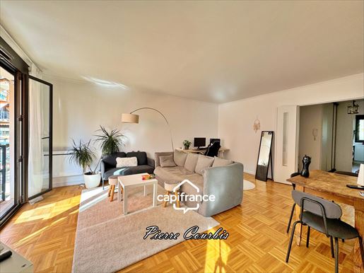 Appartement 3 pièces 75 m² · à Lyon 7ème · 75 m² · 195 000 €