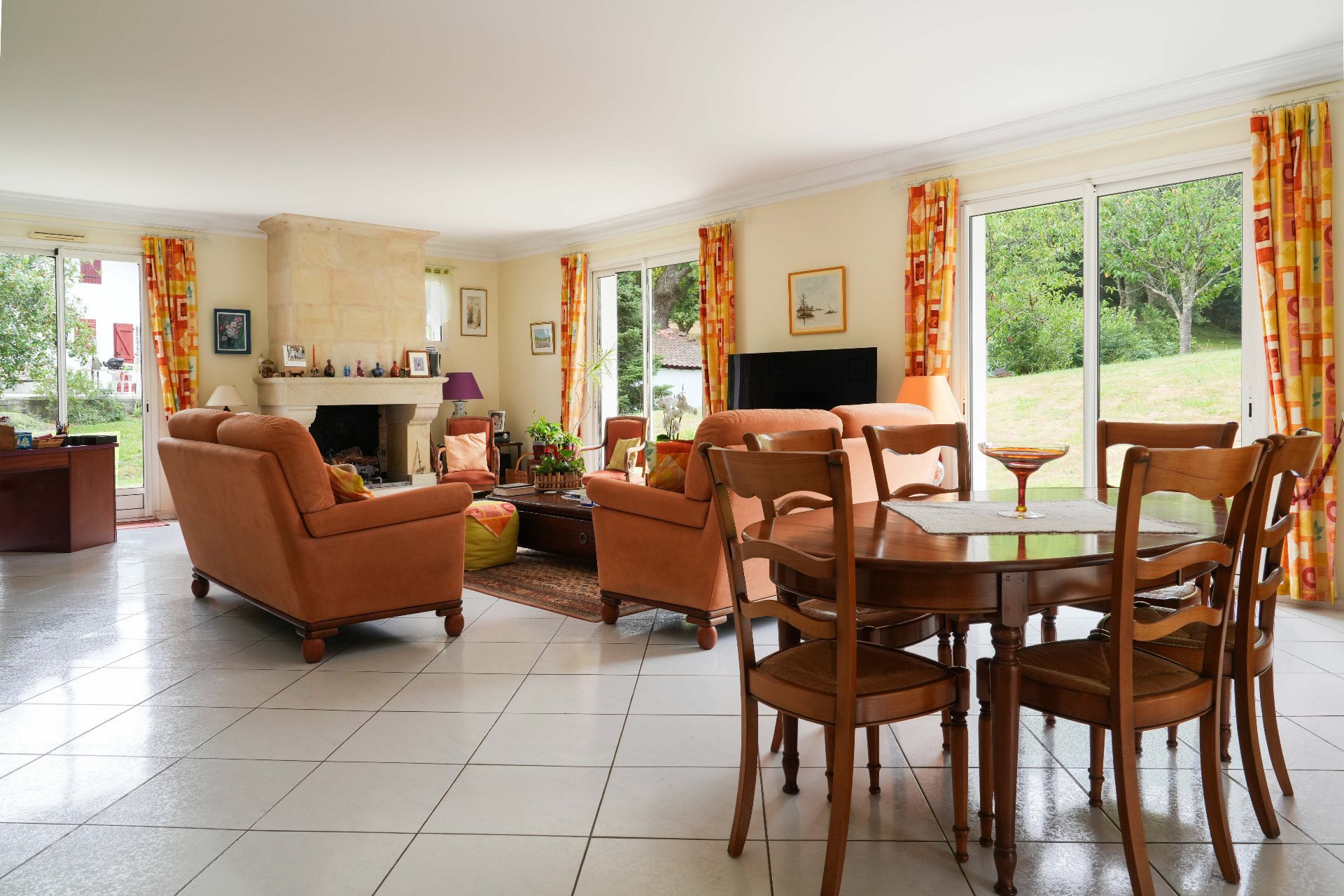 Maison à vendre, 264m², Saint-Pée-sur-Nivelle