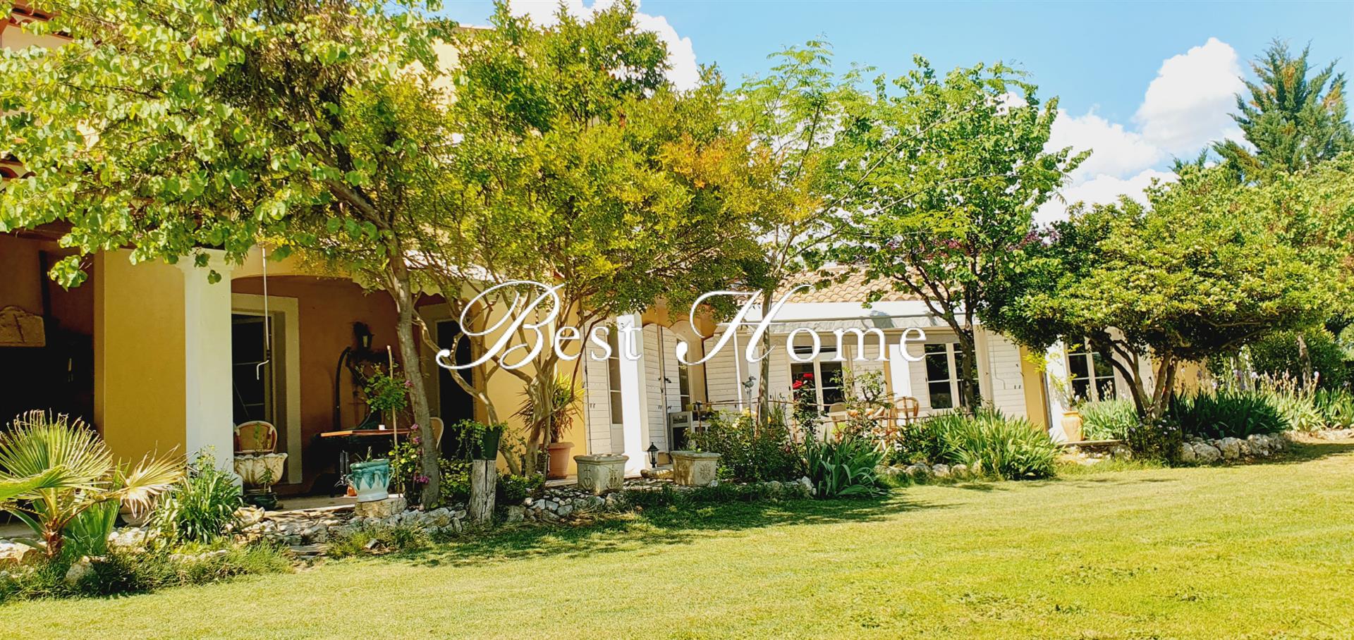 Maison à vendre, 230m², Uzès