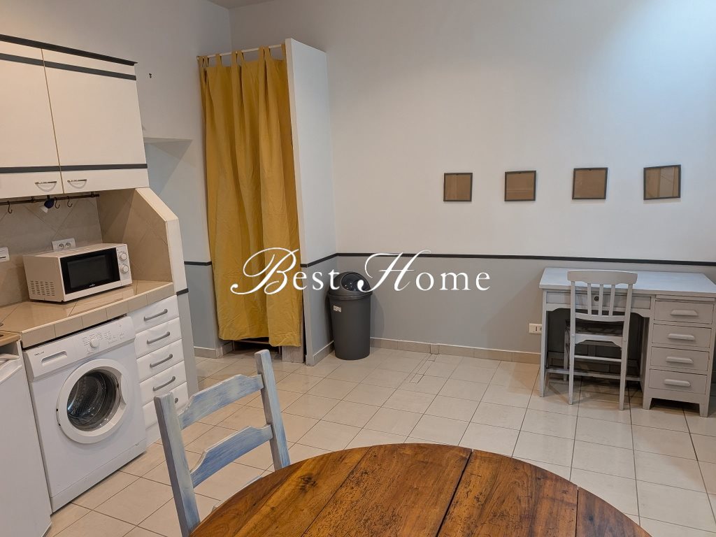 Appartement à louer, 27m², Nîmes