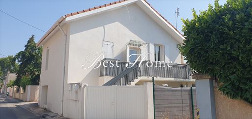 Maison 5 pièces 120 m² · à Nîmes · 120 m² · 294 000 €