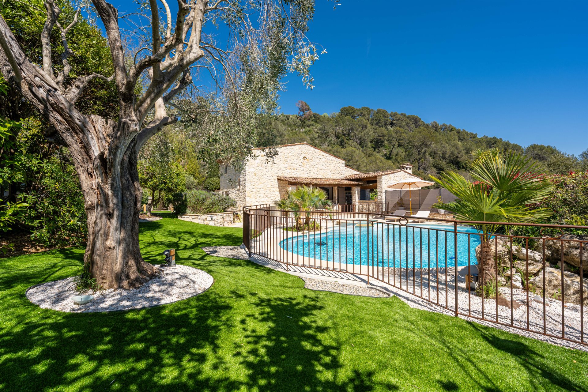 Maison à vendre, 420m², La Colle-sur-Loup