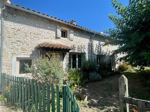 Maison 5 pièces 160 m² · à Taillant · 160 m² · 286 200 €