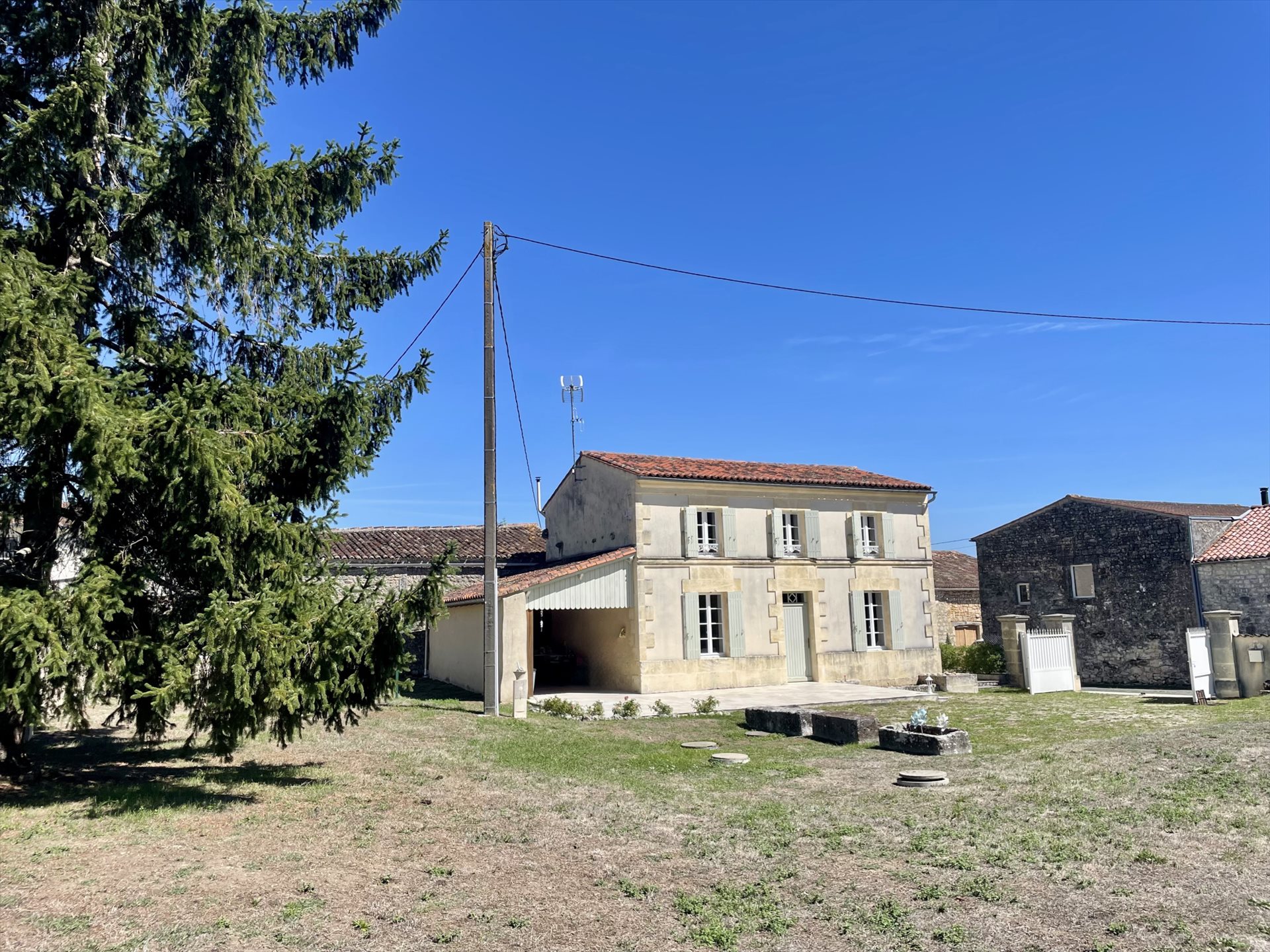 Maison à vendre, 94m², Saint-Savinien